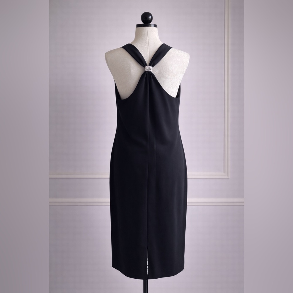 Amanda Smith Black Backless Twist-Back Cocktail Dress